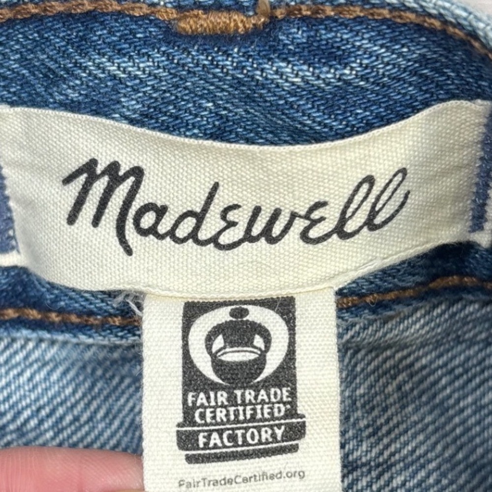 Madewell Relaxed Denim Shorts Womens Size 26 Blue Wash Distressed Raw Hem - Picture 5 of 13